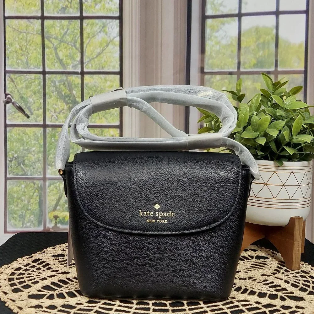 NWT KATE SPADE EMMIE FLAP LEATHER CROSSBODY (K8215 / BLACK)